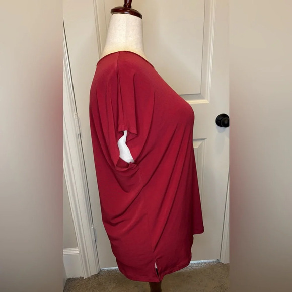 Torrid Elegant Red Women's Top - Picture 2 of 7